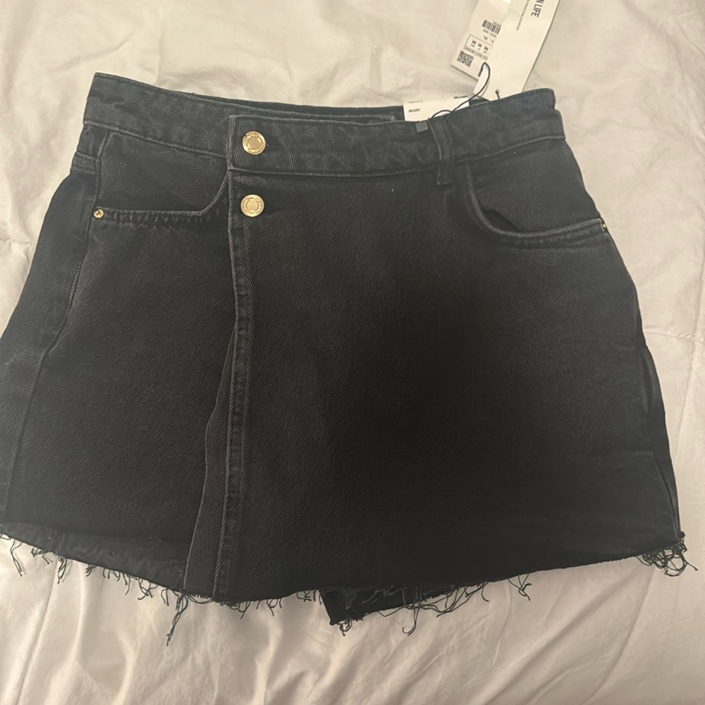 Zara black skort